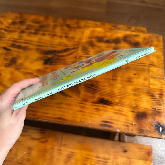 Vintage 1984 Sesame Street Every Morning At Play Group Hardcover Book - Picture 10 of 10